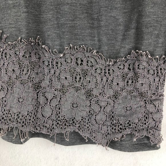 Disney LC Lauren Conrad Women's Size Small Snow White Grey Lace Trim Graphic Top - Picture 6 of 10